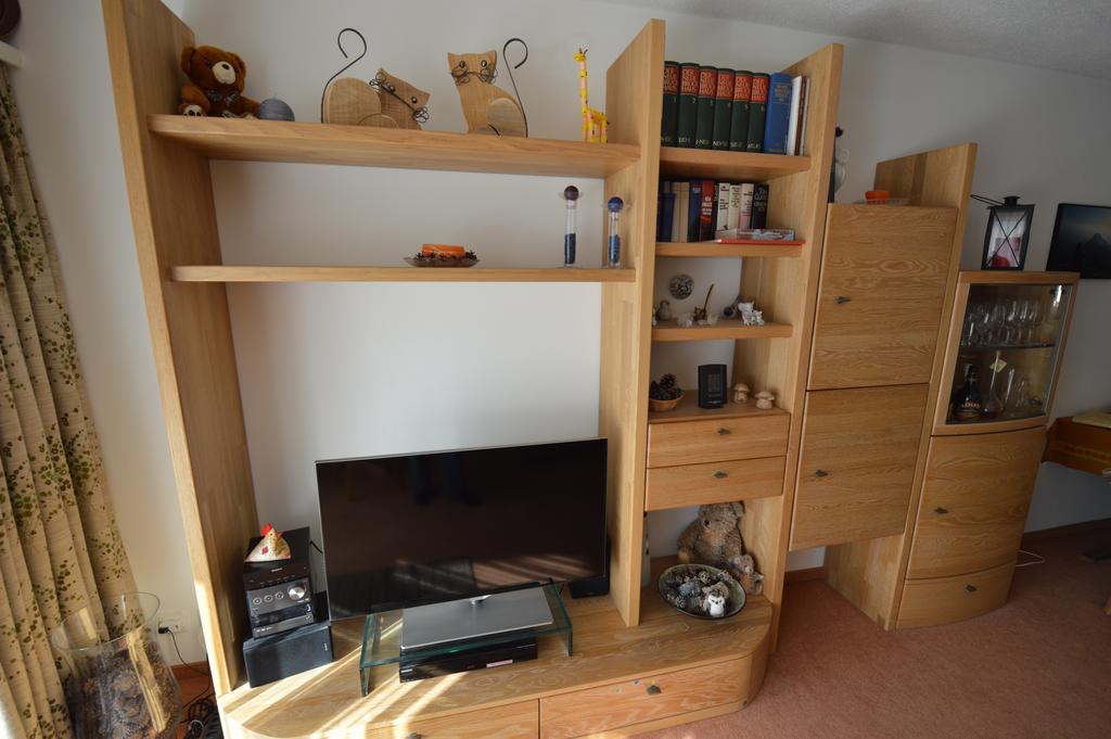 Apartemen Gentiana C7 Arosa